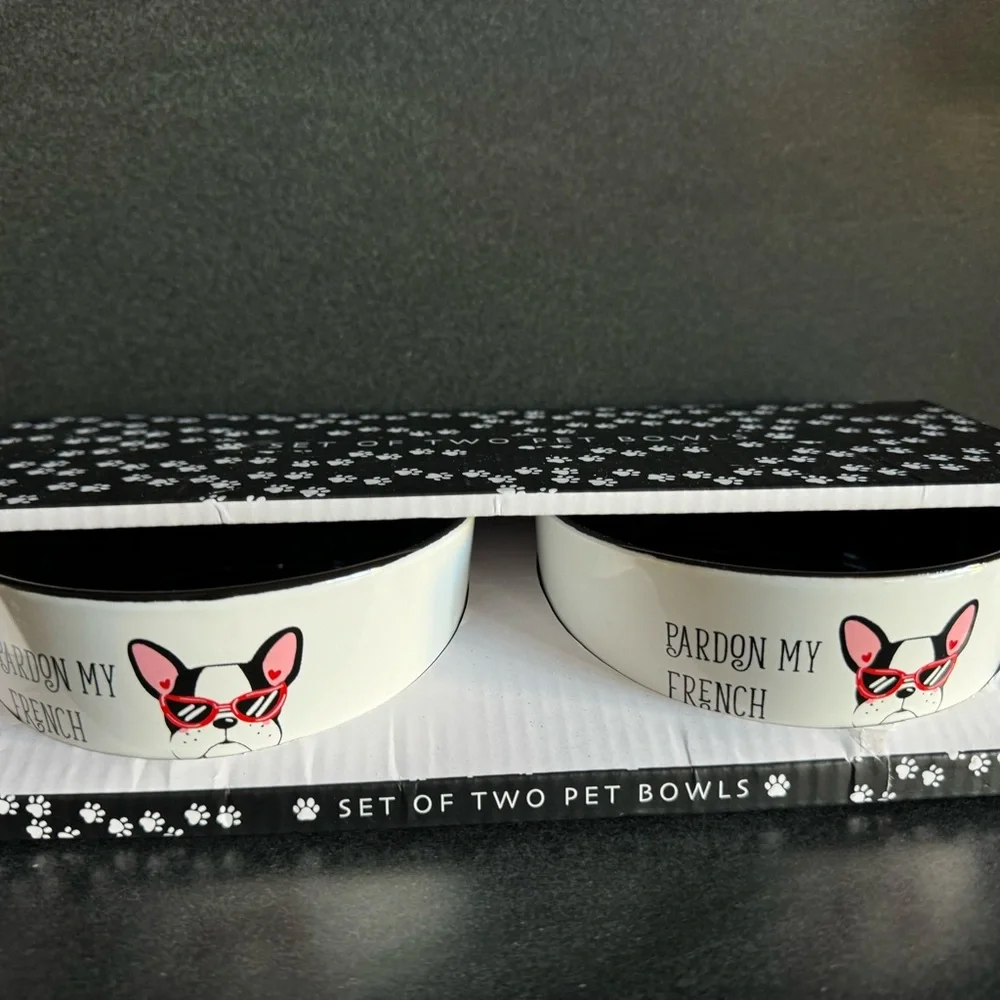 New In Box Pardon My French Set of 2 Ceramic Dog Bowls